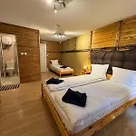 Moura Mountain & Hotel 4*