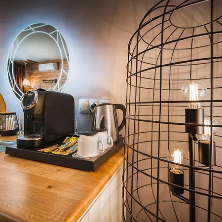 Moura Mountain & בורובץ