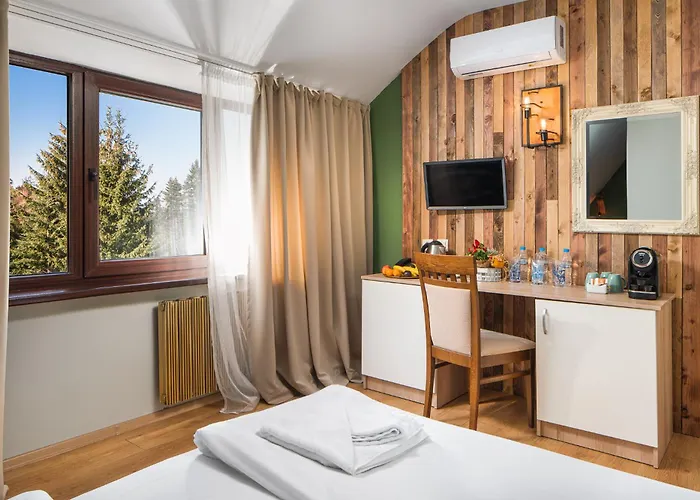 Moura Mountain & Hotel Borowec