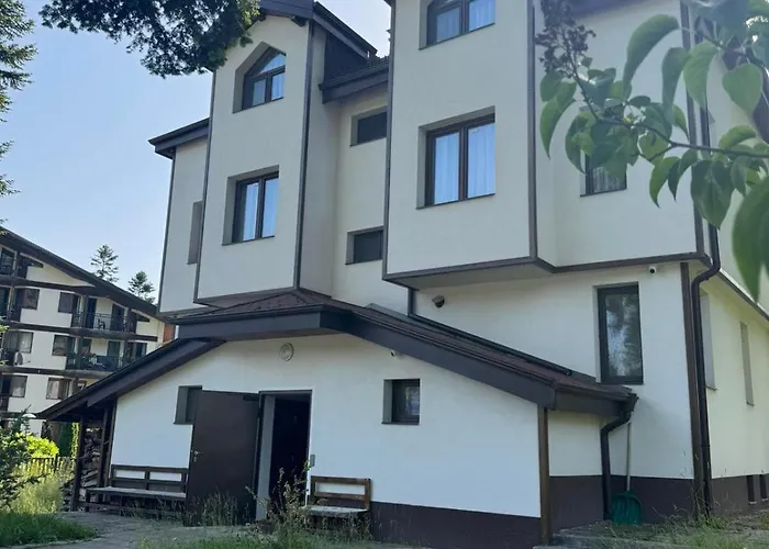 Moura Mountain & 4* Borowec