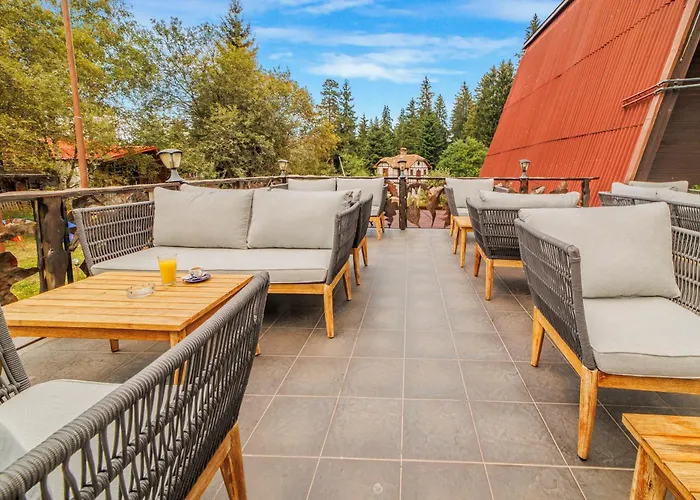 Moura Mountain & Borowec